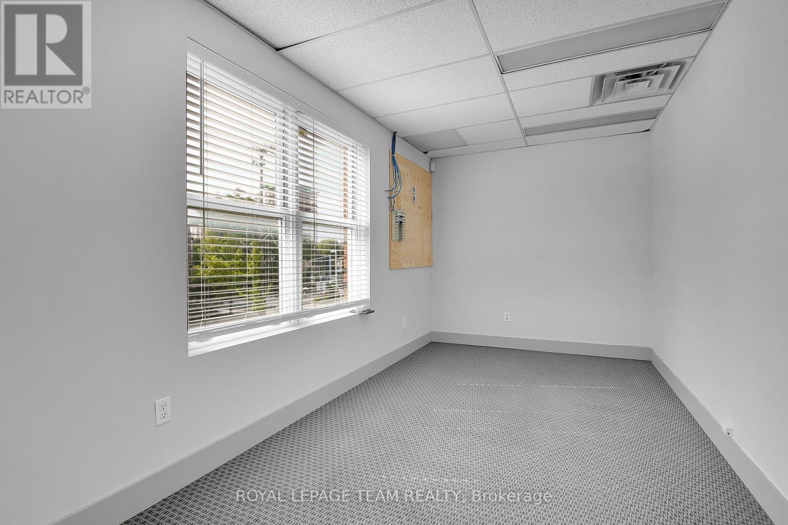 901 Somerset Street, Ottawa, Ontario  K1R 6R9 - Photo 18 - X13415068