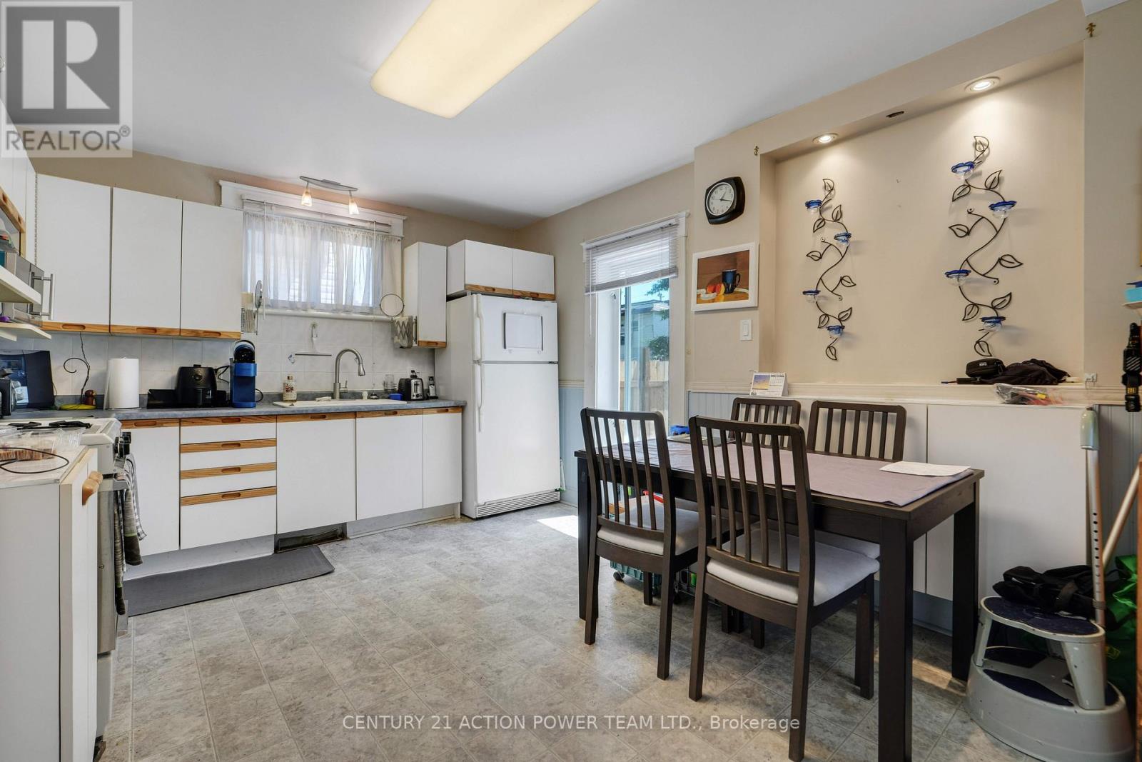 222 Montfort Street, Ottawa, Ontario  K1L 5P4 - Photo 9 - X13415516