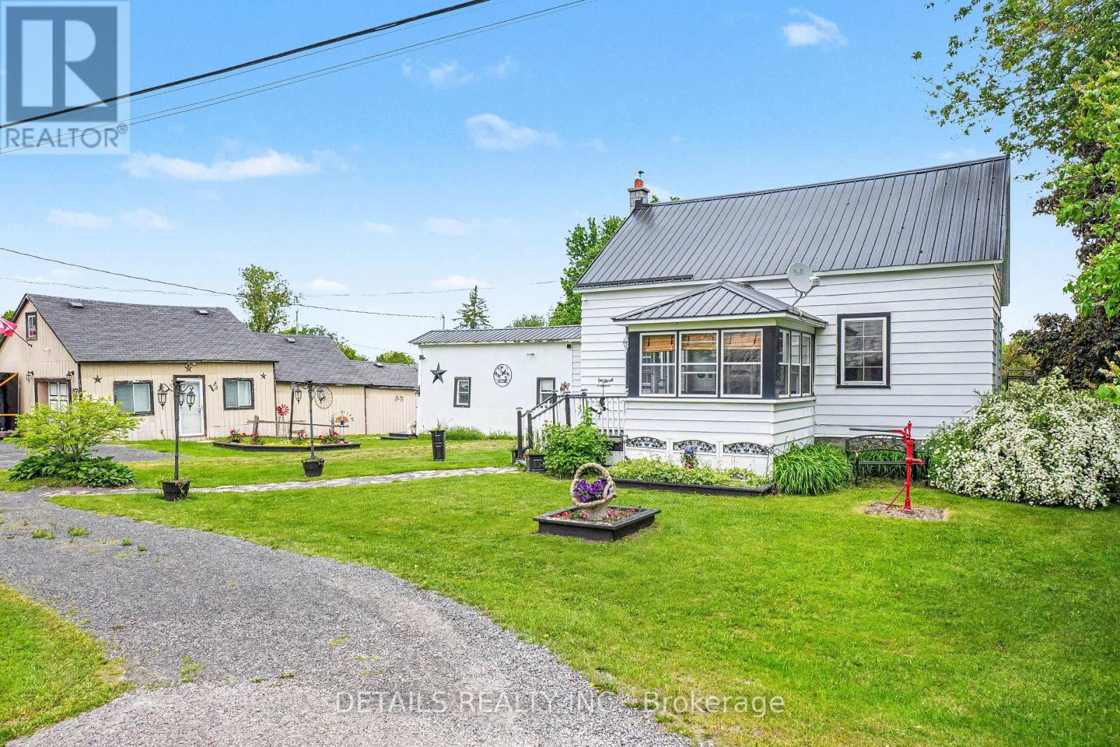 243 South Gower Drive, North Grenville, Ontario  K0G 1J0 - Photo 3 - X13415694