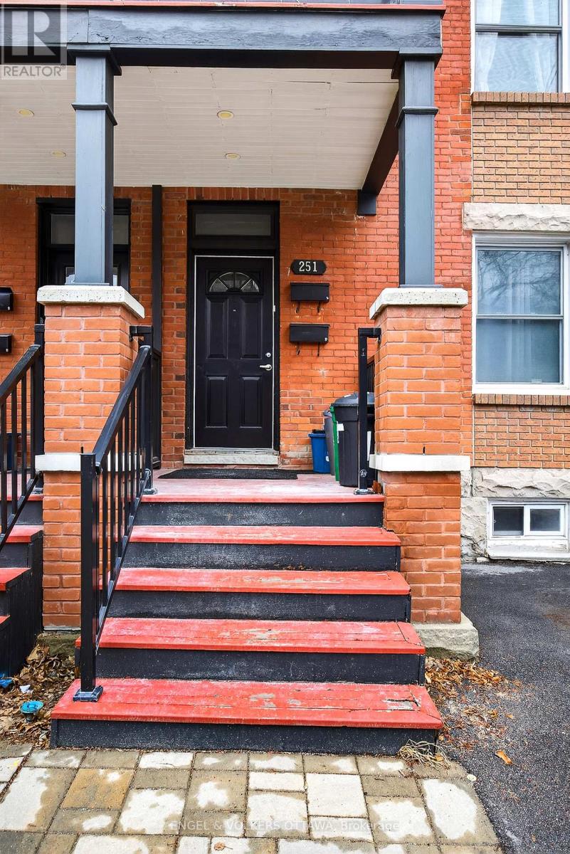 251 Arlington Avenue, Ottawa, Ontario  K1R 5T1 - Photo 3 - X13416062