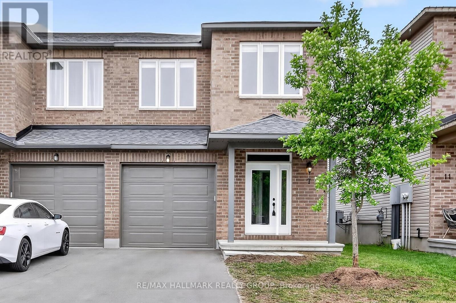 7 Mcphail Road, Carleton Place, Ontario  K7C 0W8 - Photo 3 - X13416072