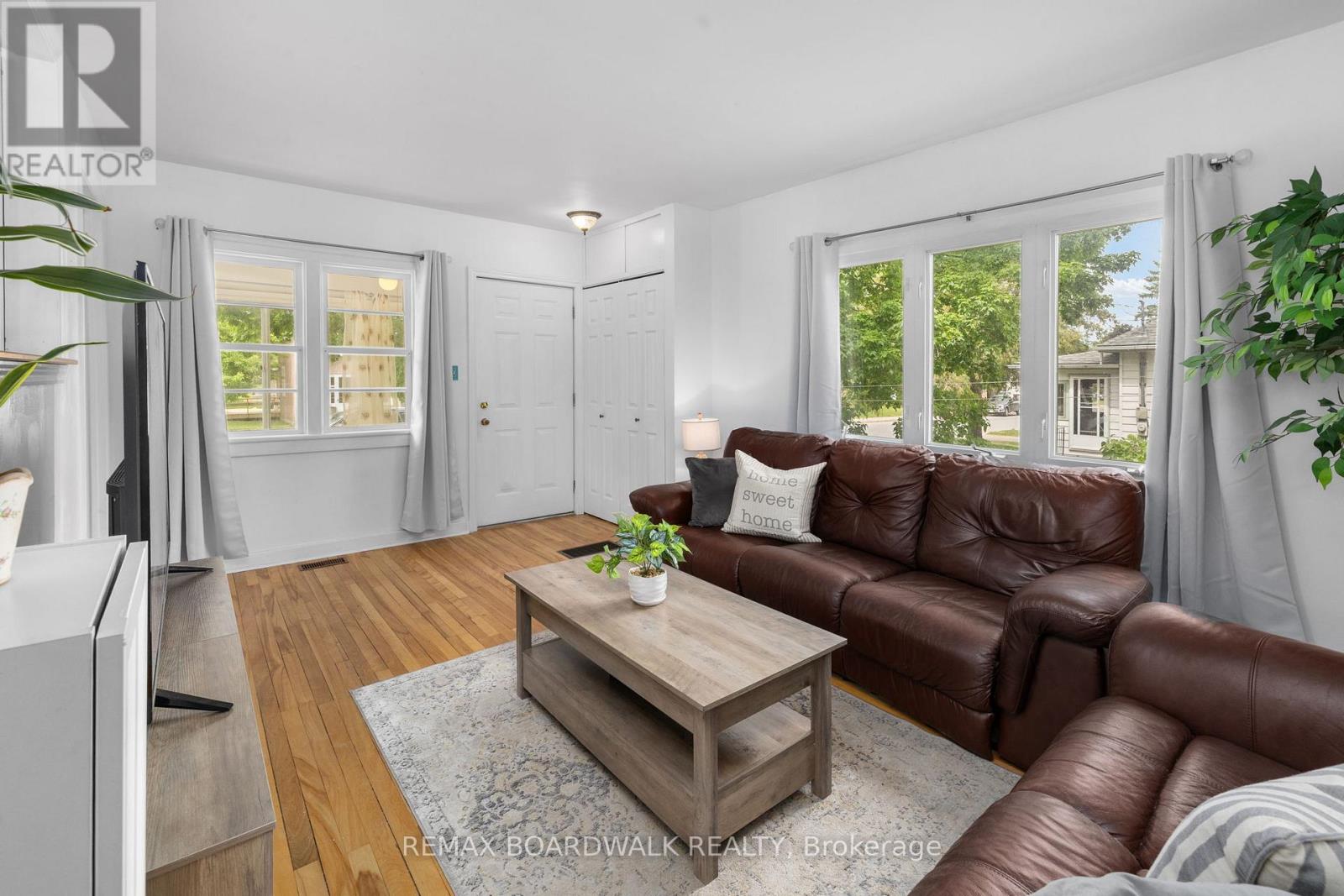 111 Beckwith Street E, Perth, Ontario  K7H 1C8 - Photo 5 - X13416108