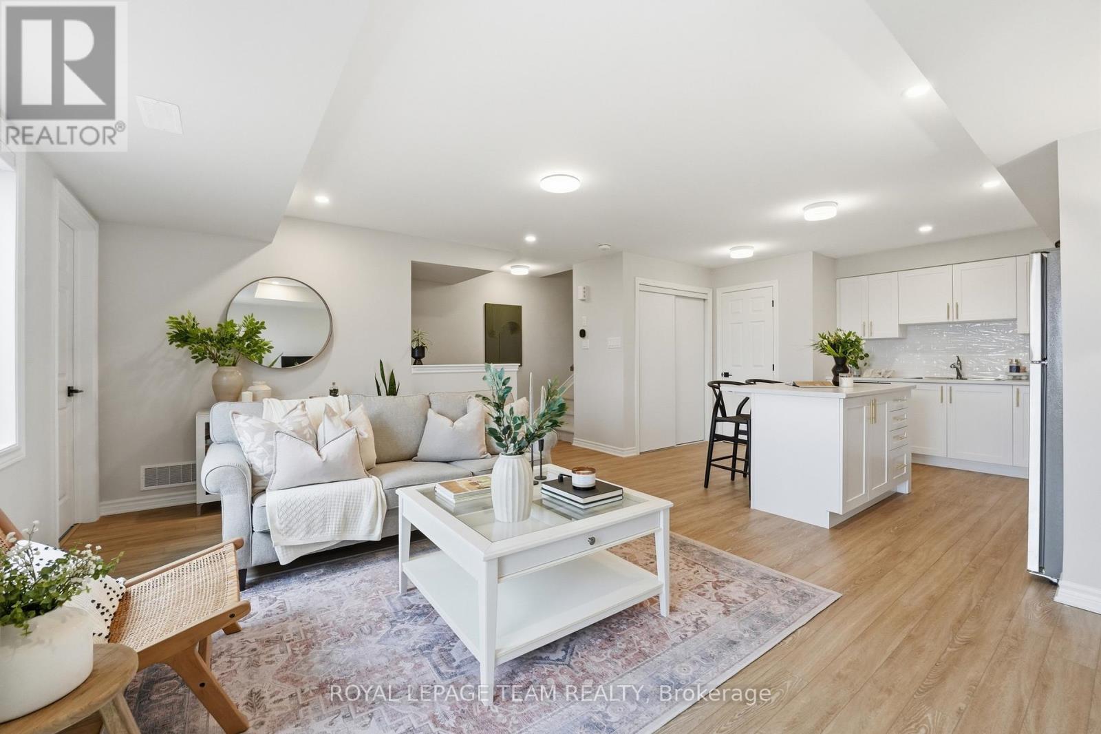 718 Lapland Private, Ottawa, Ontario  K2V 0S4 - Photo 15 - X13416180