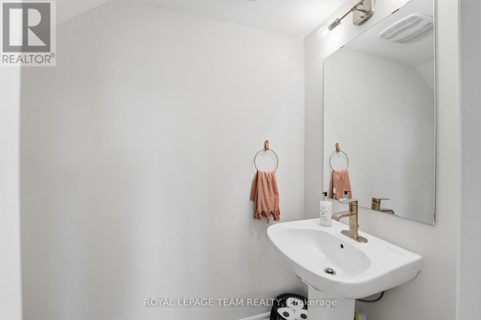 718 Lapland Private, Ottawa, Ontario  K2V 0S4 - Photo 25 - X13416180