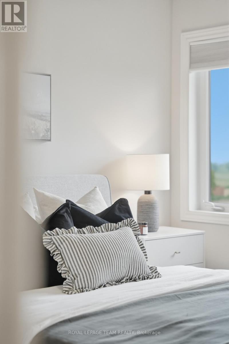 718 Lapland Private, Ottawa, Ontario  K2V 0S4 - Photo 28 - X13416180