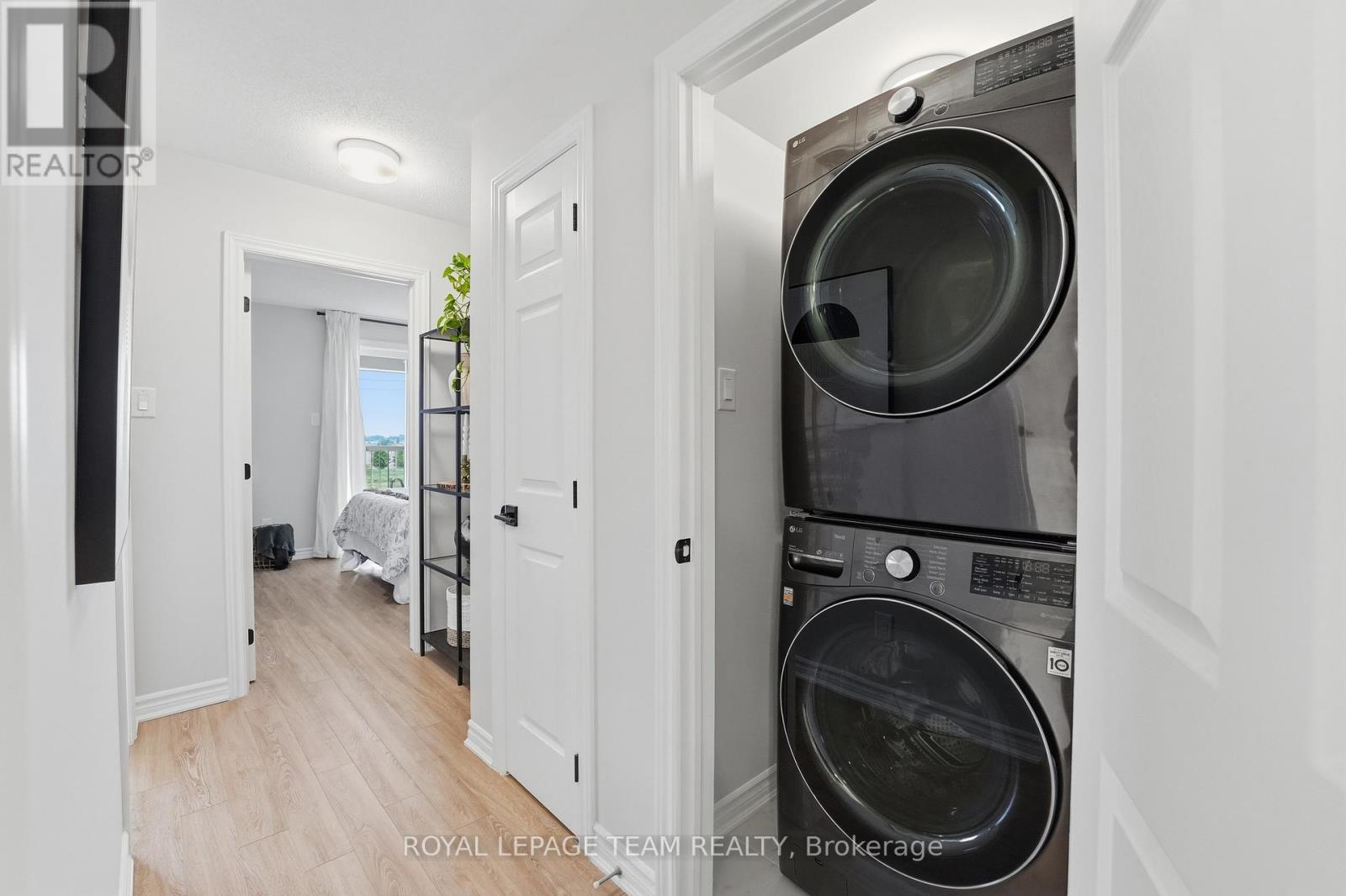 718 Lapland Private, Ottawa, Ontario  K2V 0S4 - Photo 33 - X13416180