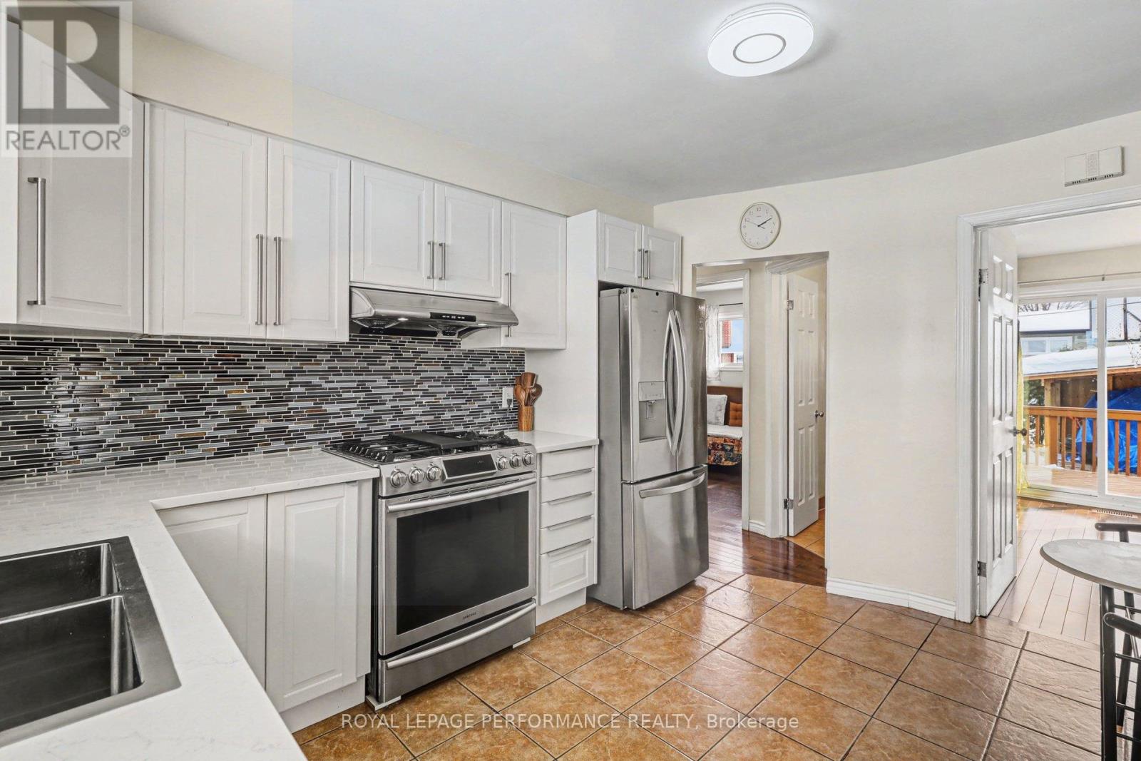 788 Dickens Avenue, Ottawa, Ontario  K1G 2X8 - Photo 8 - X13416368