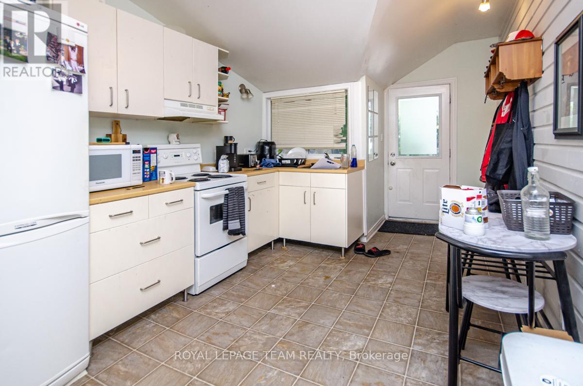 395 Mcleod Street, Ottawa, Ontario  K2P 1A5 - Photo 11 - X13416378