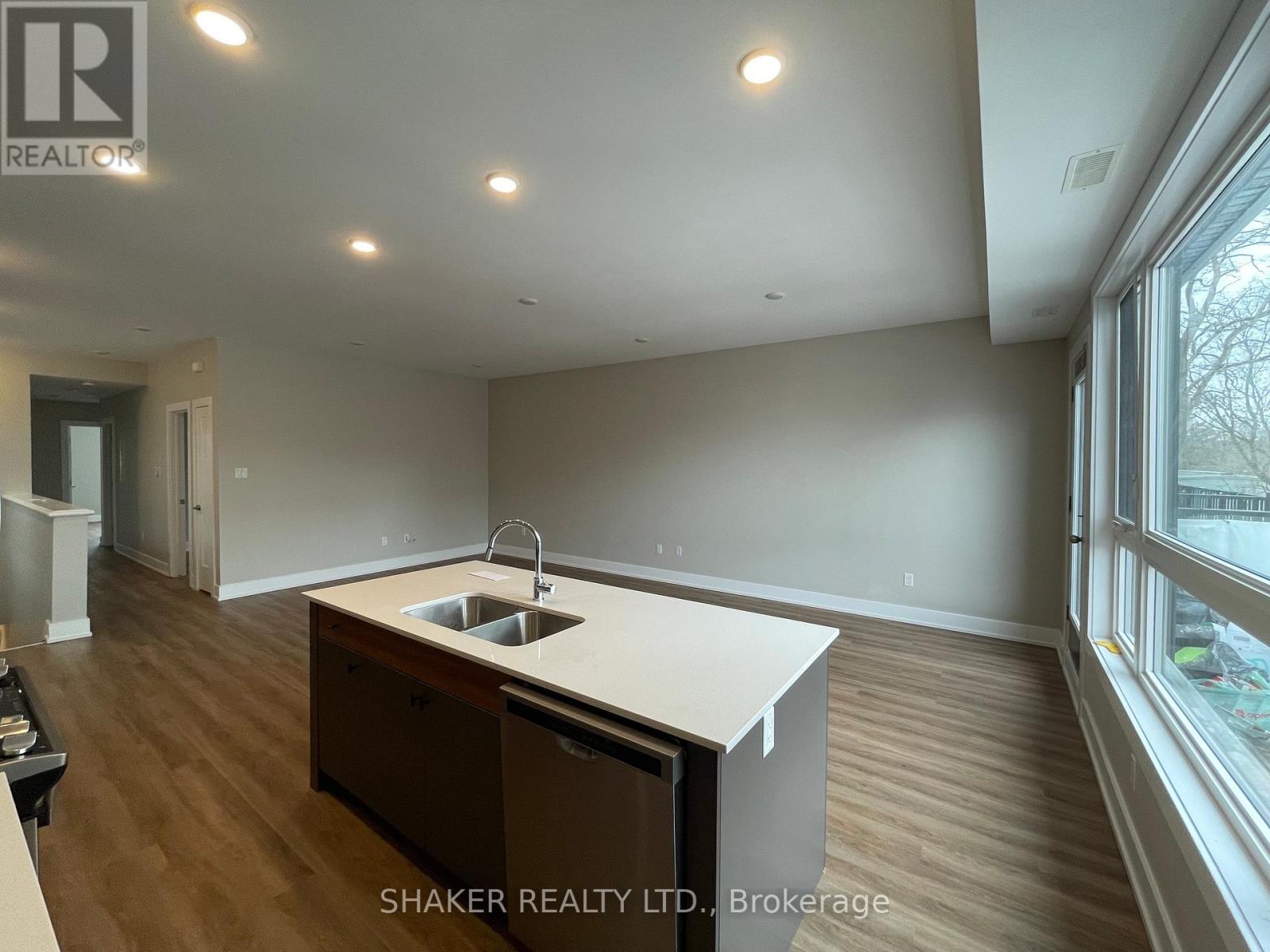 3 - 304 Elmgrove Avenue, Ottawa, Ontario  K1Z 6V1 - Photo 5 - X13416388