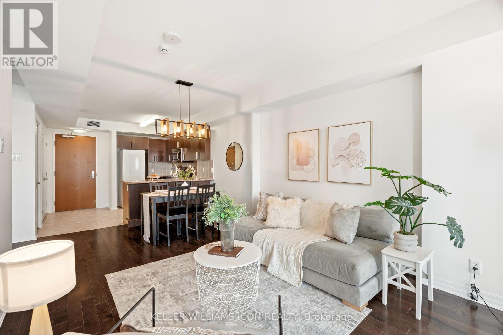 704 - 242 Rideau Street, Ottawa, Ontario  K1N 0B7 - Photo 4 - X13416420