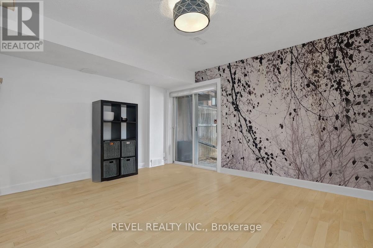 327 St Andrew Street, Ottawa, Ontario  K1N 5G9 - Photo 7 - X13416508