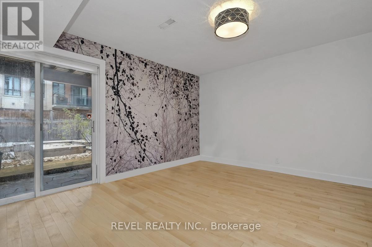 327 St Andrew Street, Ottawa, Ontario  K1N 5G9 - Photo 8 - X13416508