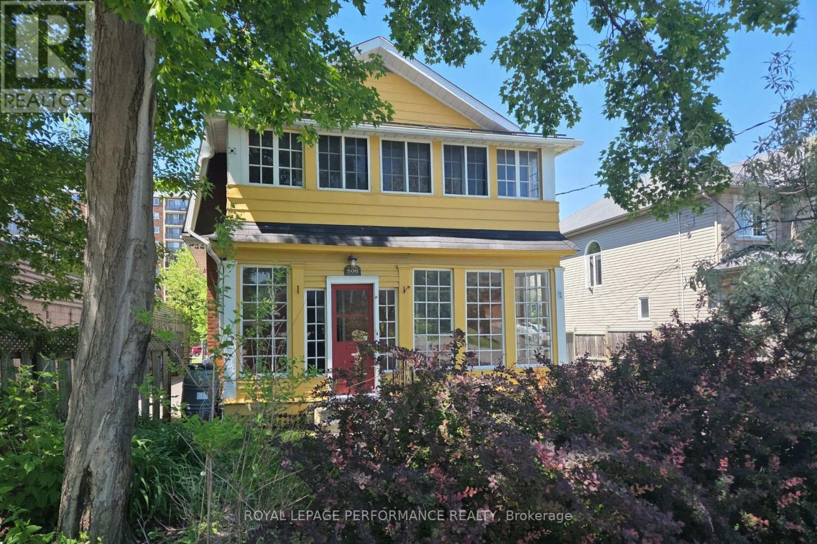 506 Wentworth Avenue, Ottawa, Ontario  K2B 5K1 - Photo 1 - X13416600