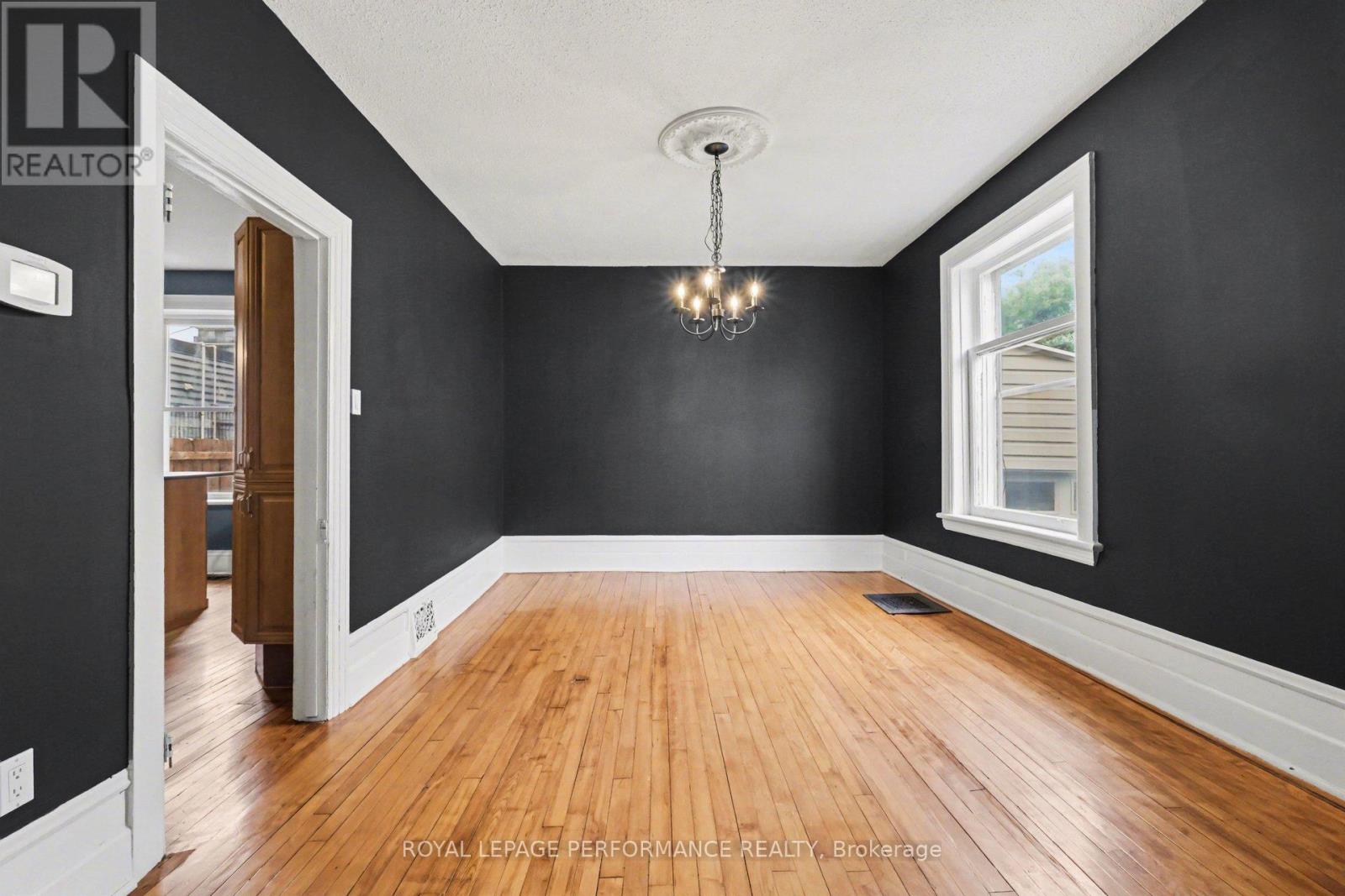 506 Wentworth Avenue, Ottawa, Ontario  K2B 5K1 - Photo 10 - X13416600