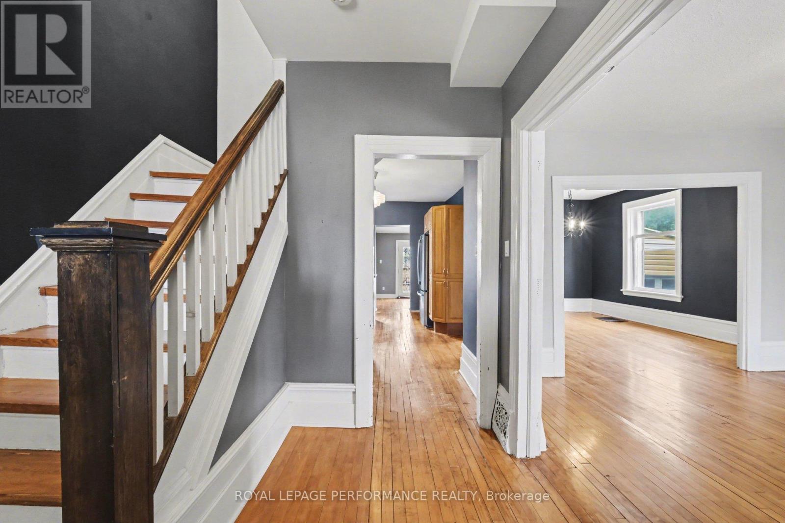 506 Wentworth Avenue, Ottawa, Ontario  K2B 5K1 - Photo 5 - X13416600