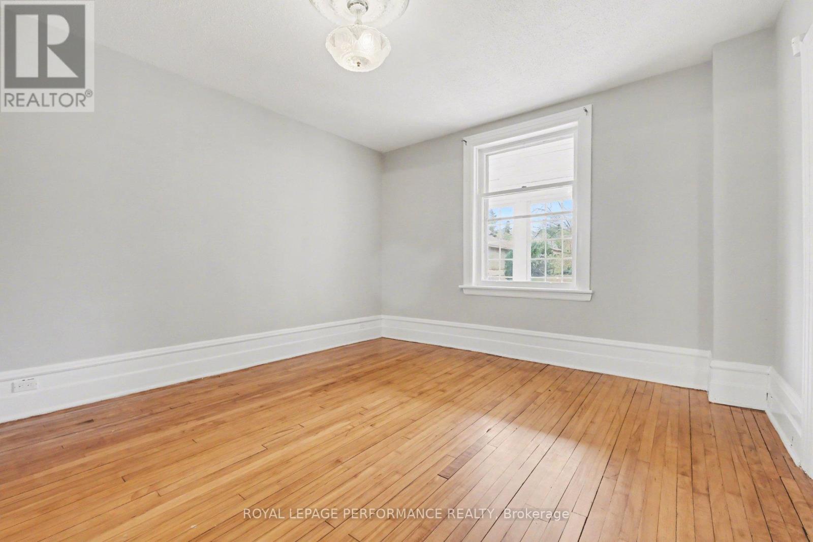 506 Wentworth Avenue, Ottawa, Ontario  K2B 5K1 - Photo 8 - X13416600