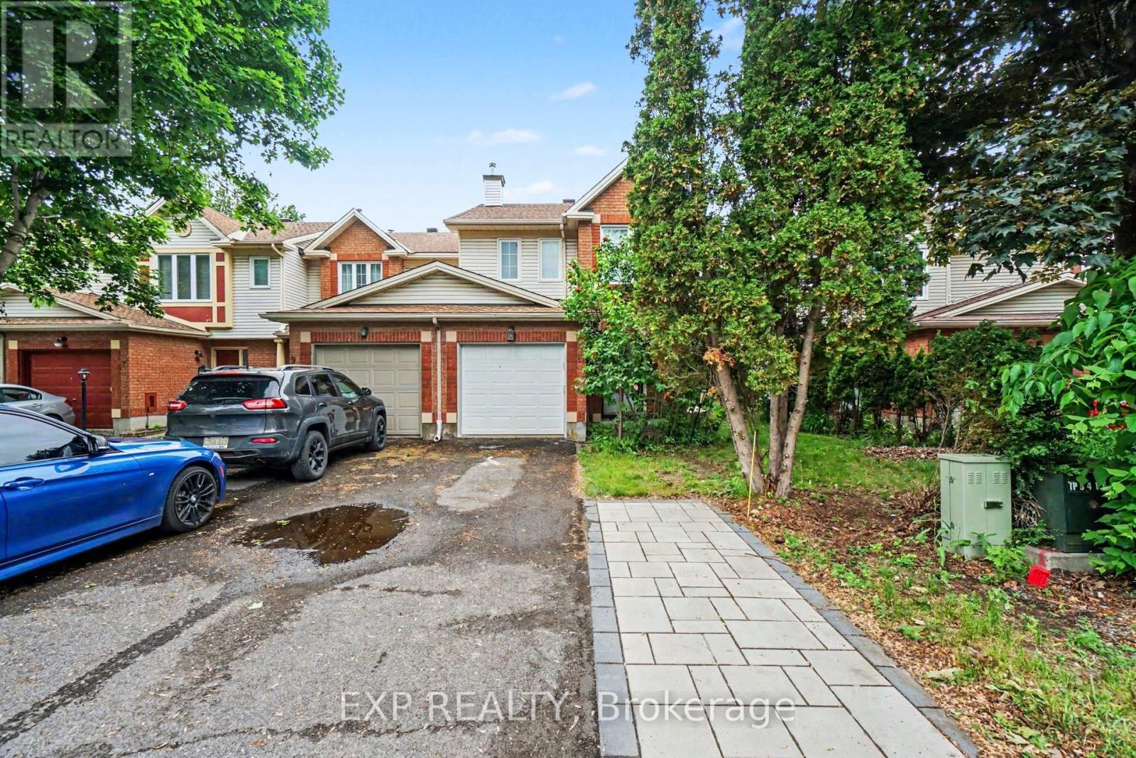 11 Longshire Circle, Ottawa, Ontario  K2J 4K7 - Photo 1 - X13416684