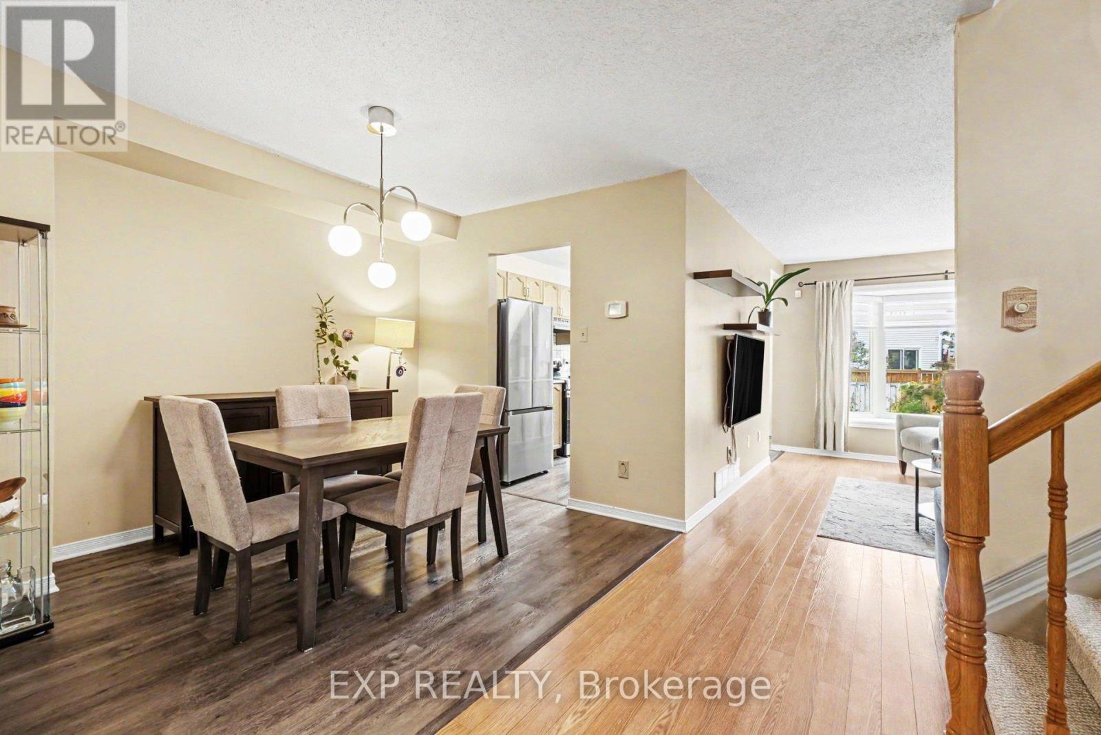 11 Longshire Circle, Ottawa, Ontario  K2J 4K7 - Photo 3 - X13416684