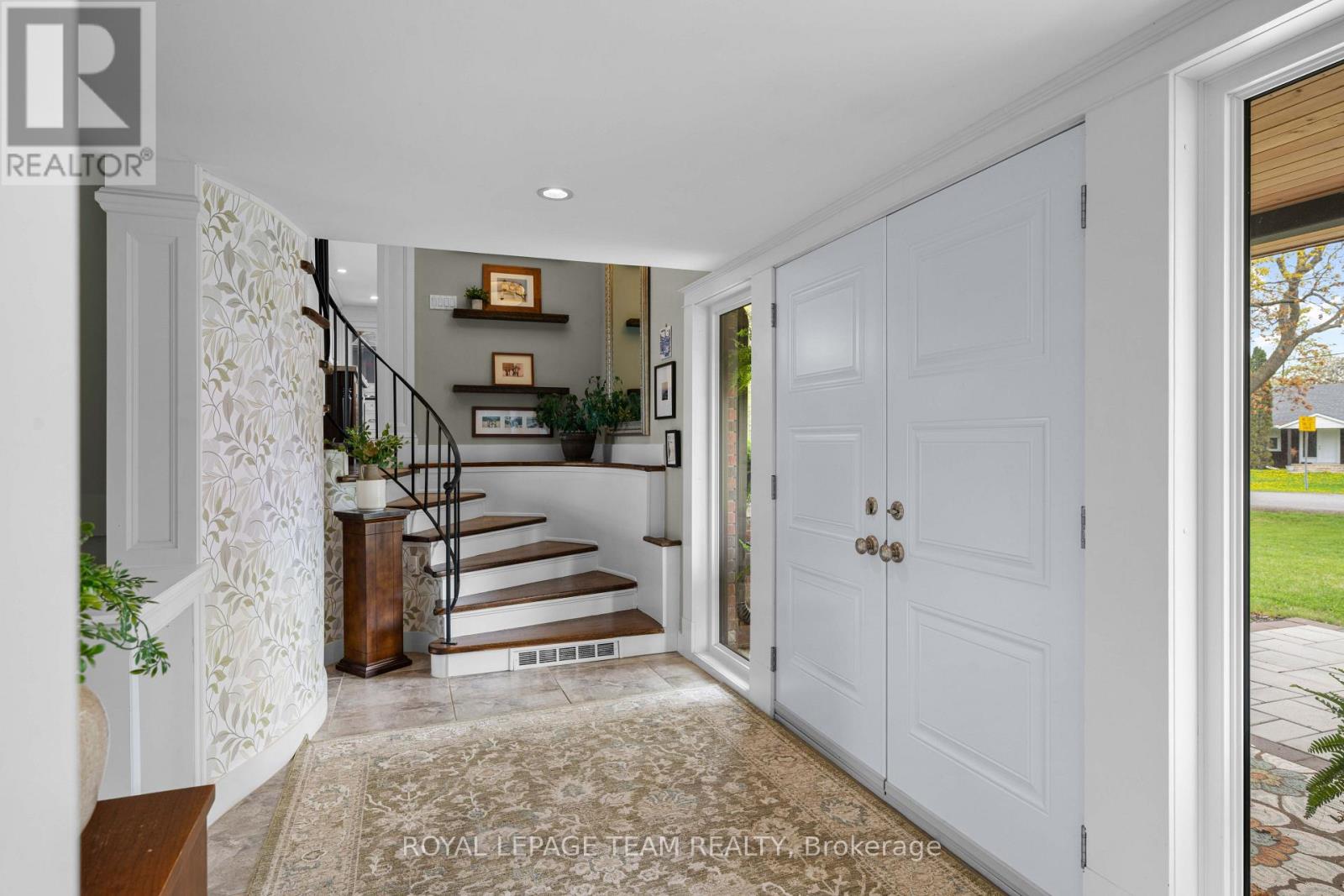 2 Lockview Road, Ottawa, Ontario  K4M 1B2 - Photo 5 - X13416884