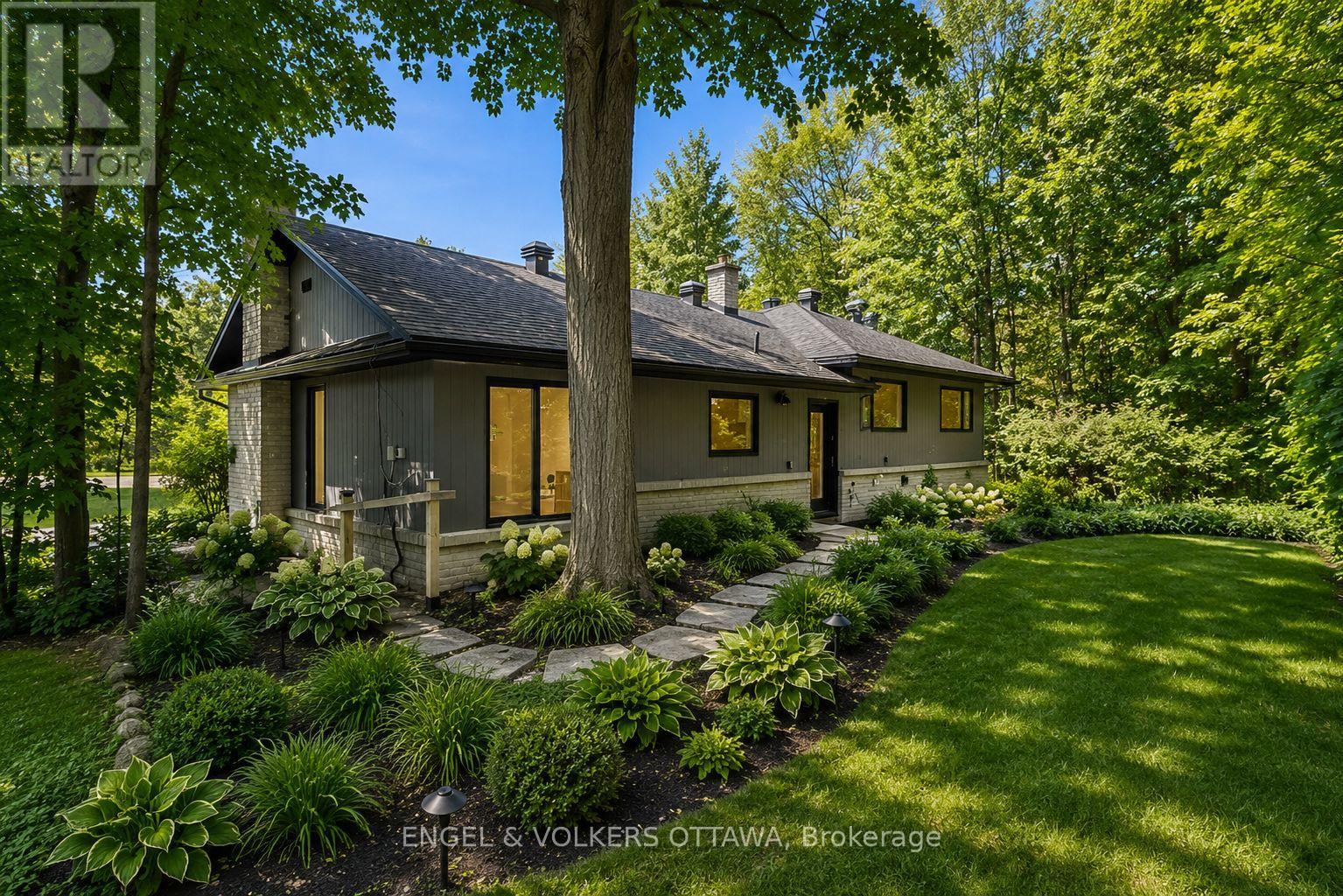 1 Amberly Place, Ottawa, Ontario  K1J 7J9 - Photo 23 - X13416902