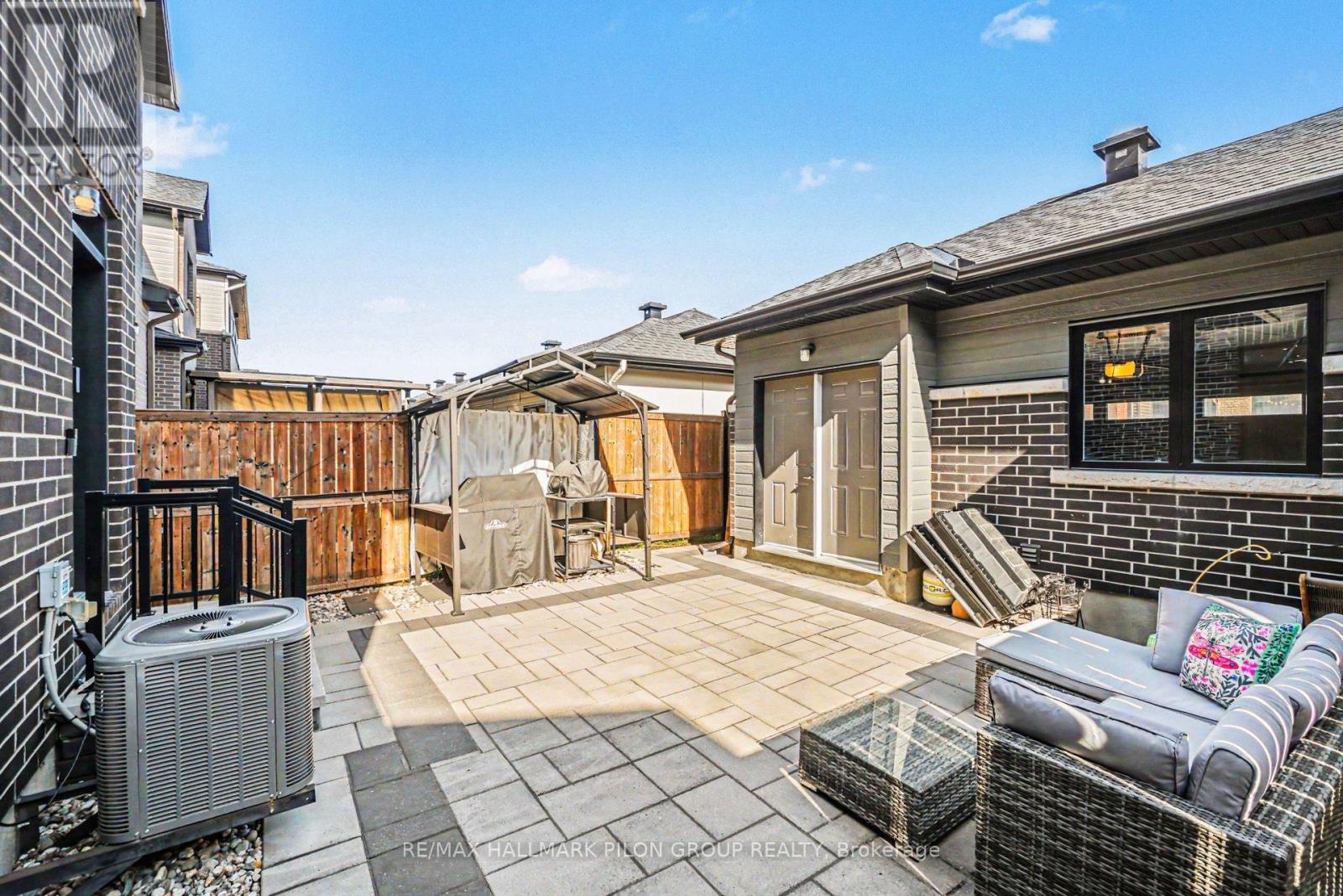 618 Mikinak Road, Ottawa, Ontario  K1K 3X7 - Photo 30 - X13416904