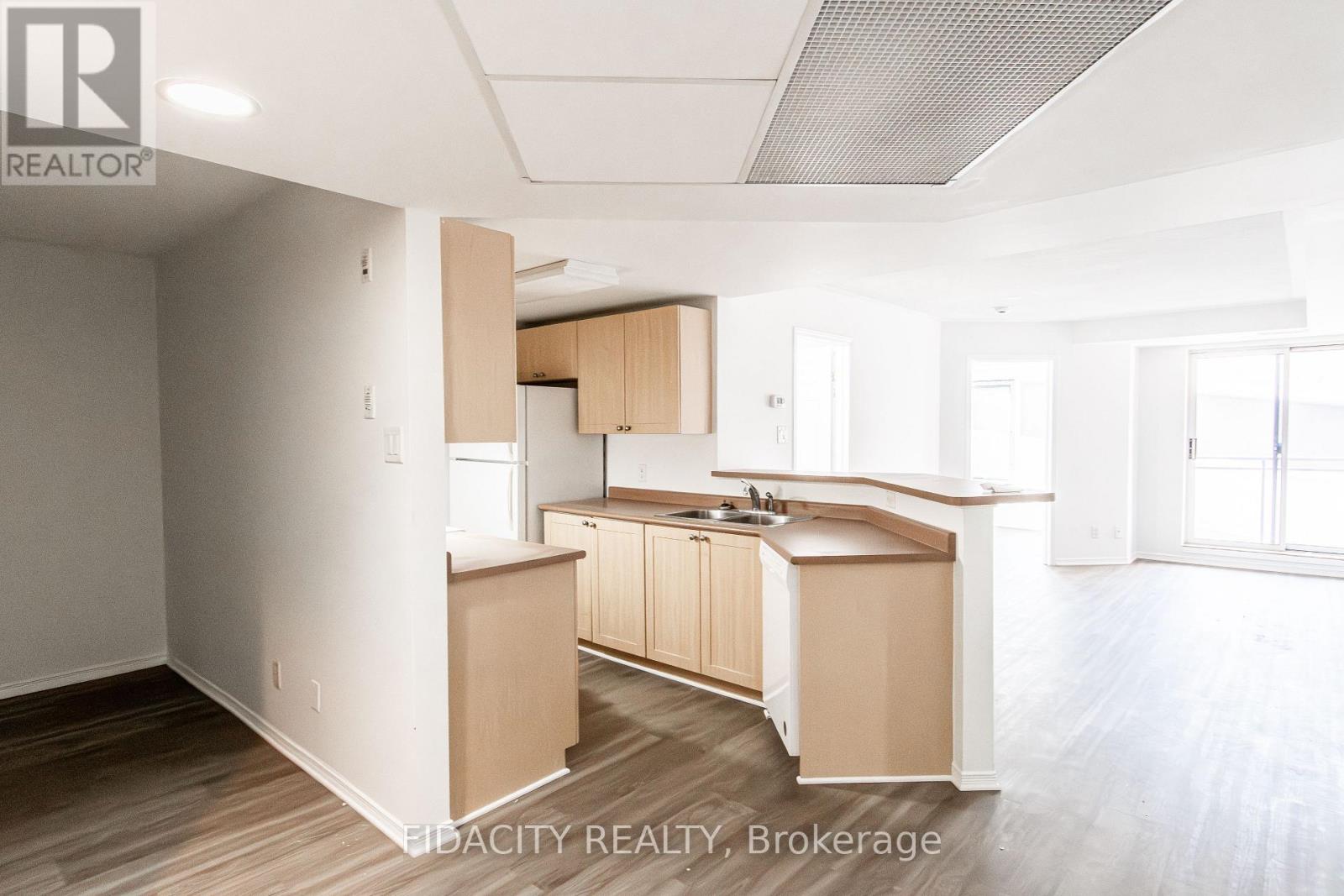 2a - 310 Central Park Drive, Ottawa, Ontario  K2C 4G4 - Photo 4 - X13416928