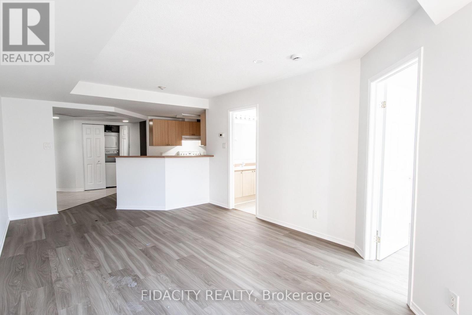 2a - 310 Central Park Drive, Ottawa, Ontario  K2C 4G4 - Photo 8 - X13416928