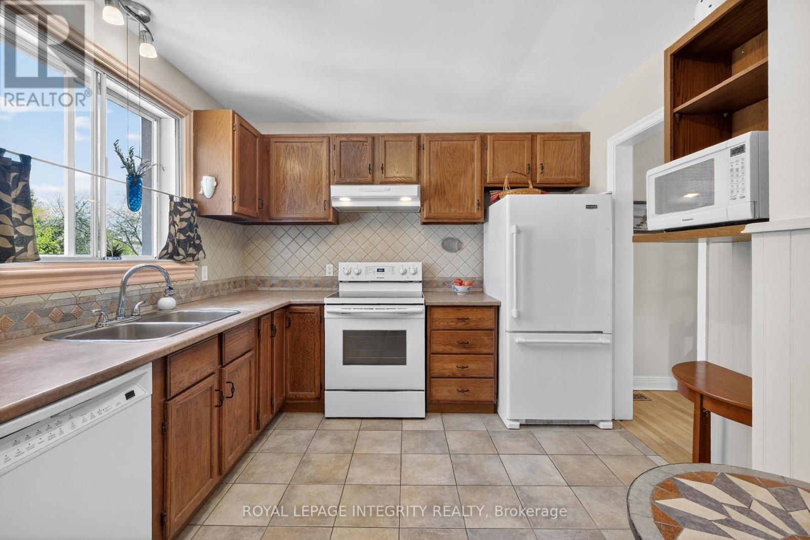 957 Blair Road, Ottawa, Ontario  K1J 7M9 - Photo 11 - X13416976
