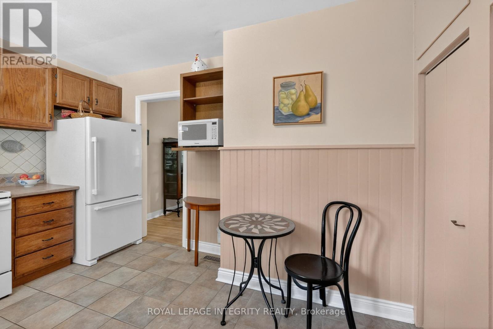 957 Blair Road, Ottawa, Ontario  K1J 7M9 - Photo 12 - X13416976