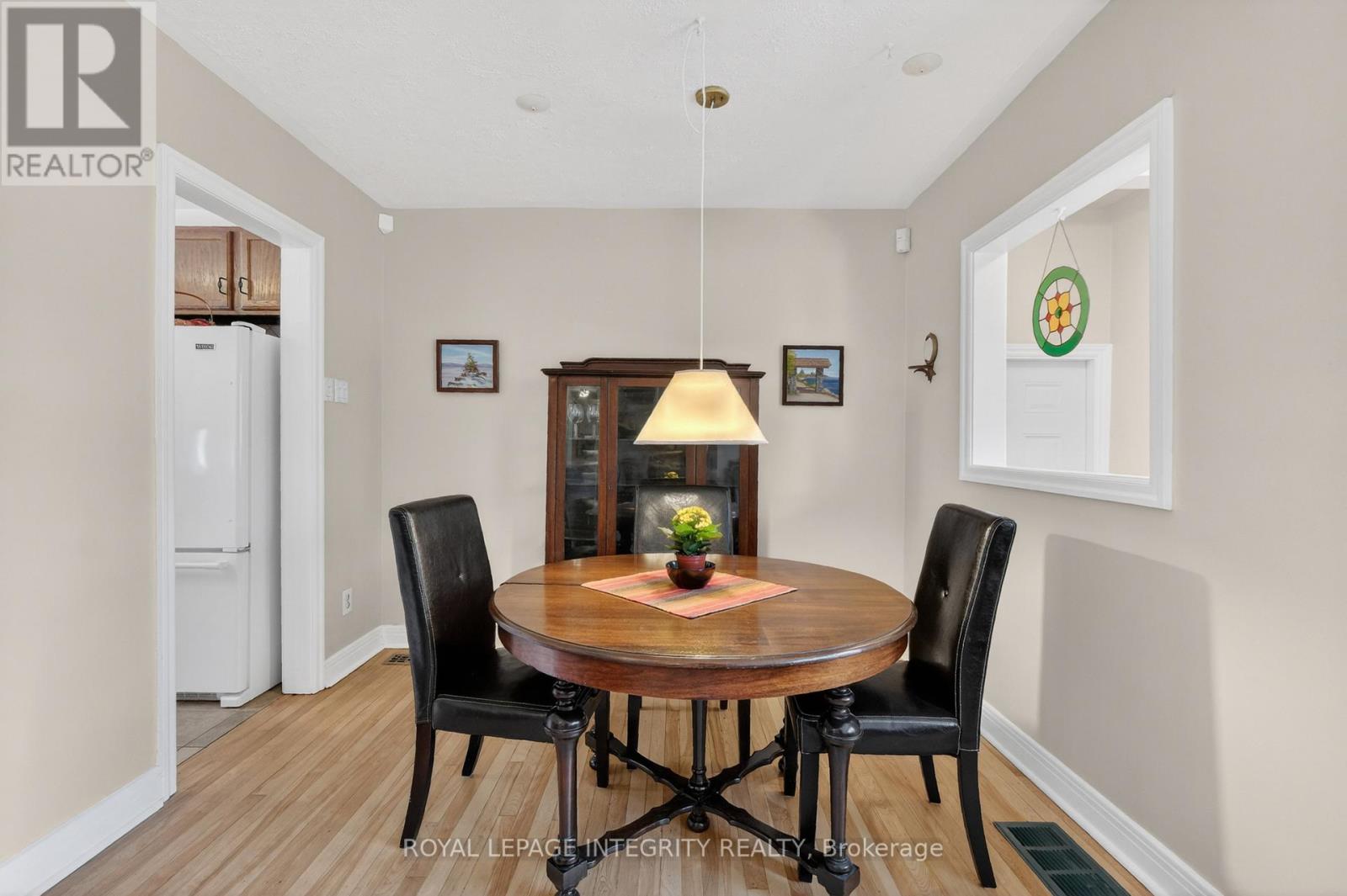 957 Blair Road, Ottawa, Ontario  K1J 7M9 - Photo 14 - X13416976