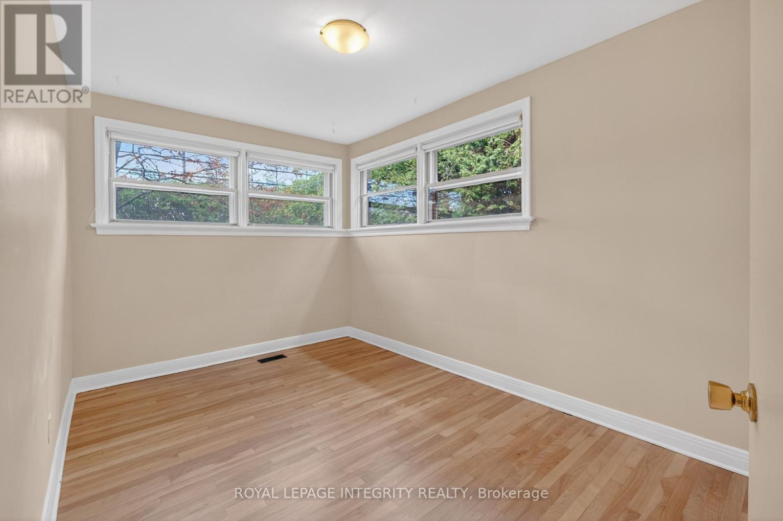 957 Blair Road, Ottawa, Ontario  K1J 7M9 - Photo 21 - X13416976