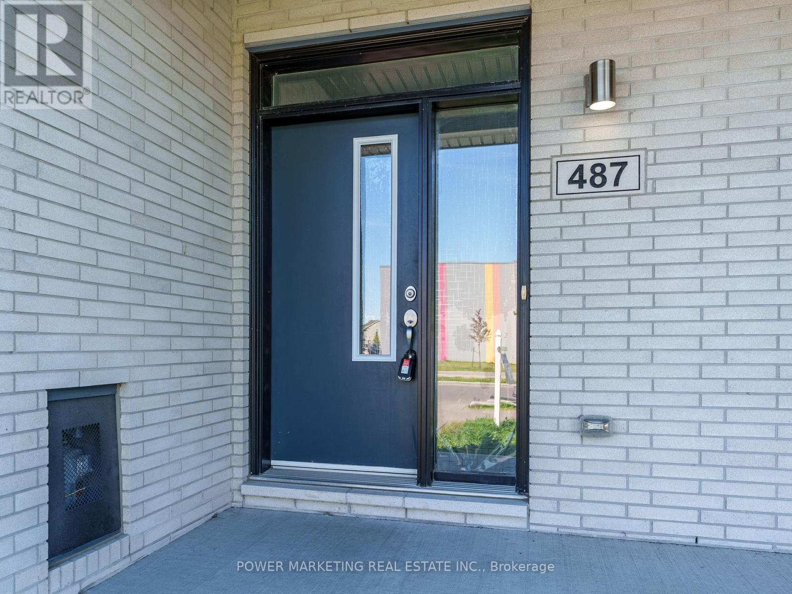 487 Cope Drive, Ottawa, Ontario  K2S 1B6 - Photo 3 - X13417024
