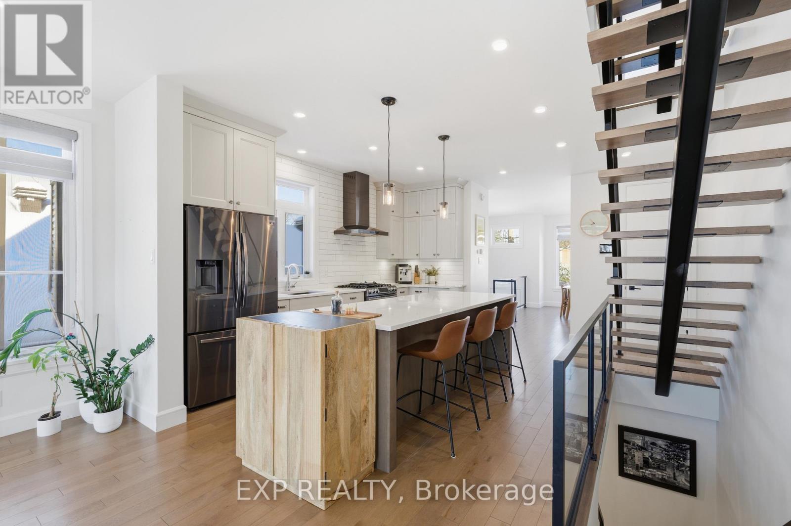 158 Marier Avenue, Ottawa, Ontario  K1L 5S1 - Photo 10 - X13417054
