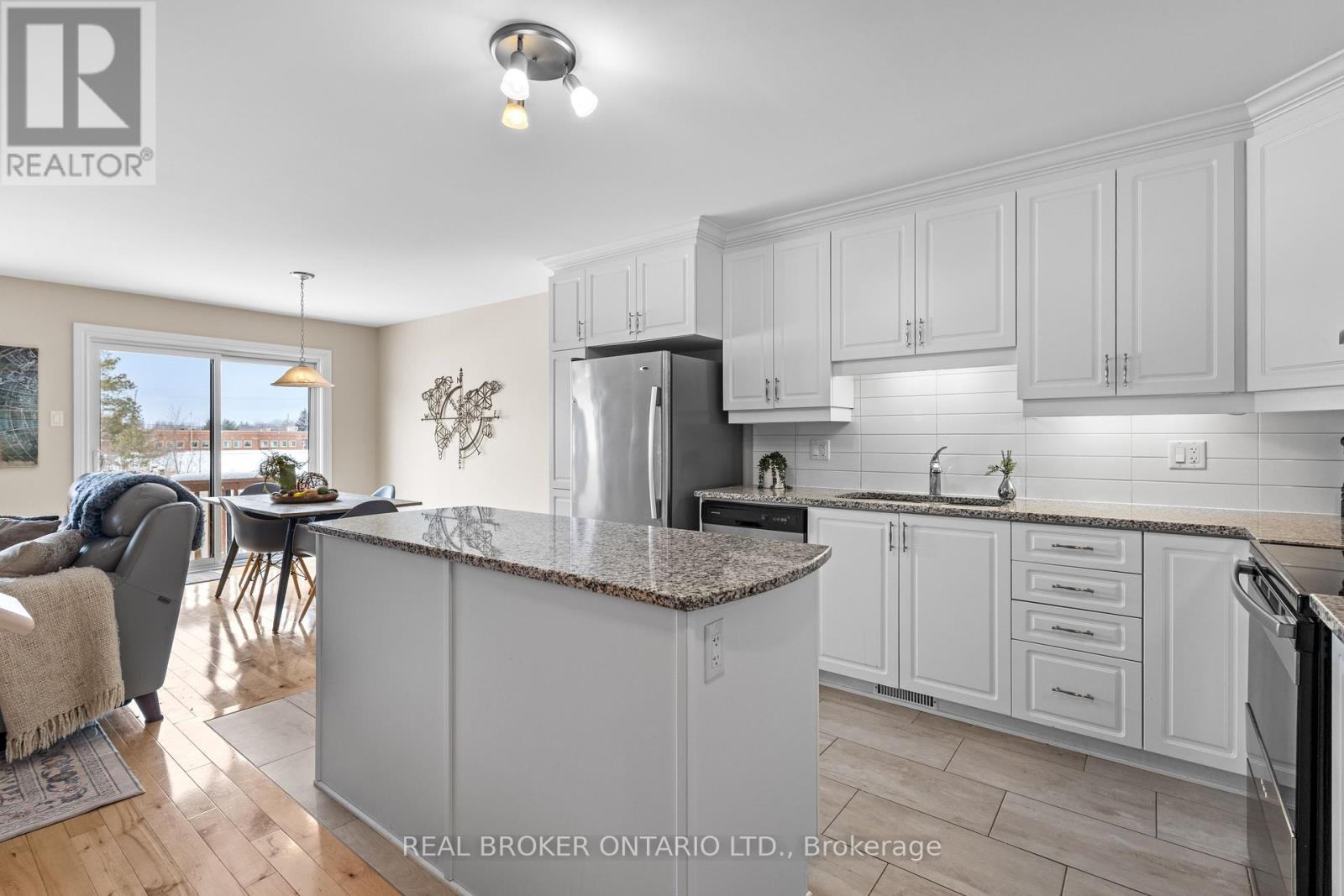336 Twilight Avenue, Russell, Ontario  K4R 0E3 - Photo 10 - X13417414