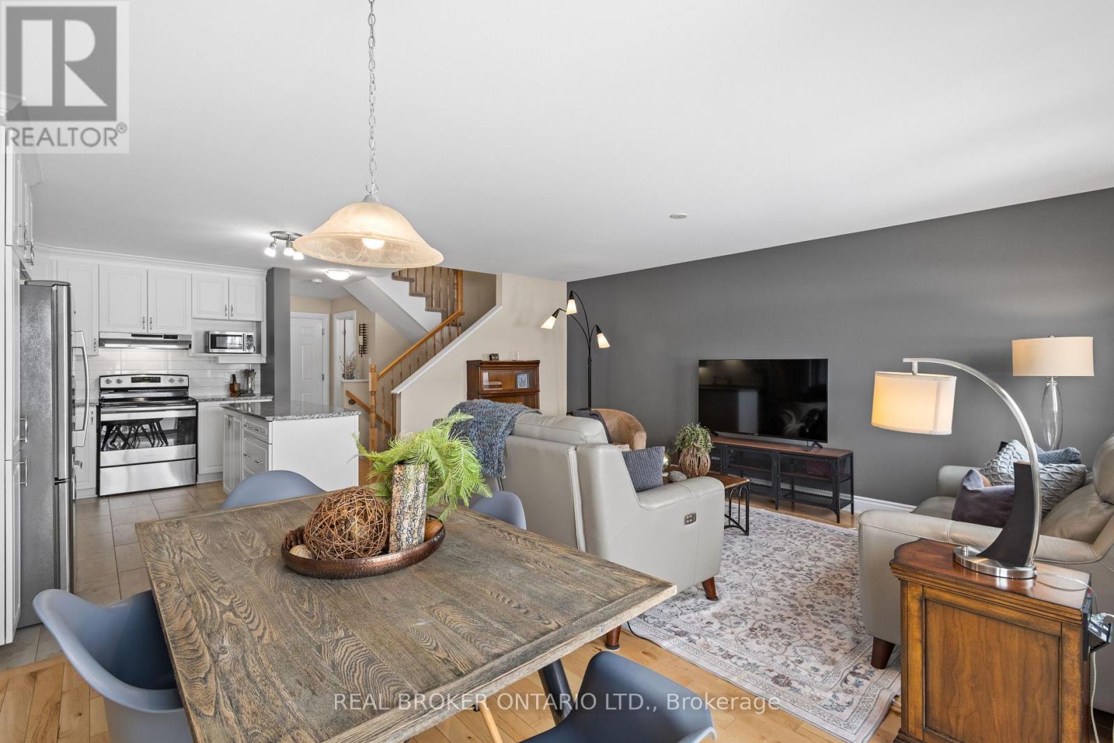 336 Twilight Avenue, Russell, Ontario  K4R 0E3 - Photo 15 - X13417414