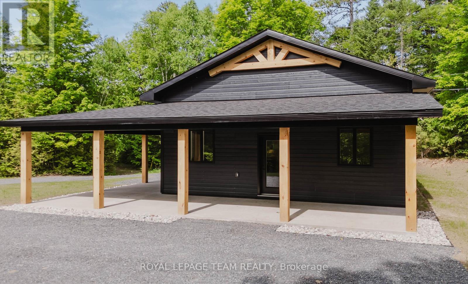 104 Fire Hall Crescent, Lanark Highlands, Ontario  K0G 1K0 - Photo 1 - X13417594