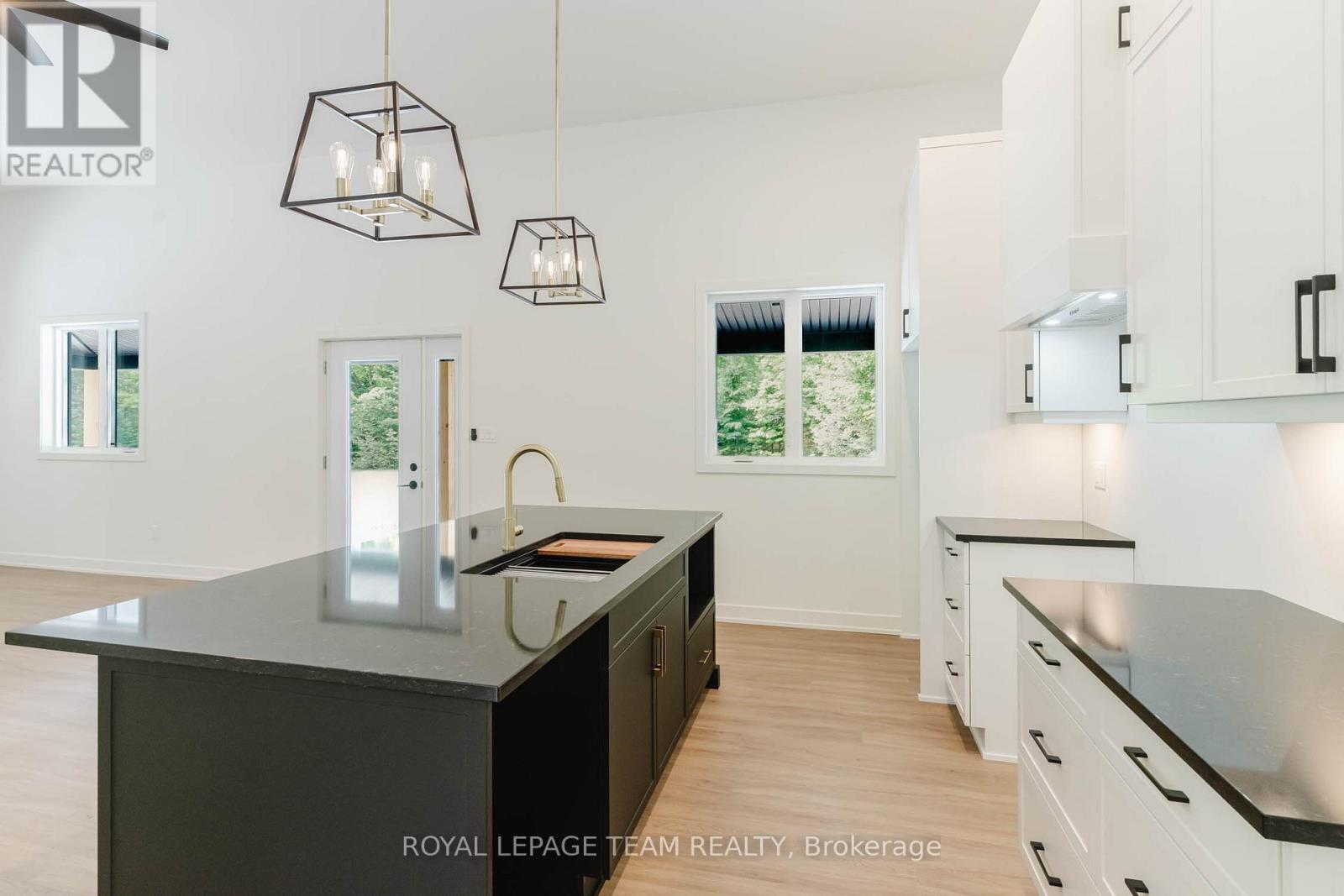 104 Fire Hall Crescent, Lanark Highlands, Ontario  K0G 1K0 - Photo 18 - X13417594