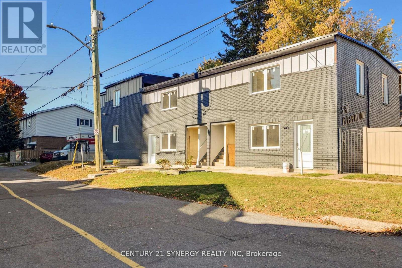4 - 598 KIRKWOOD AVENUE, Ottawa, Ontario