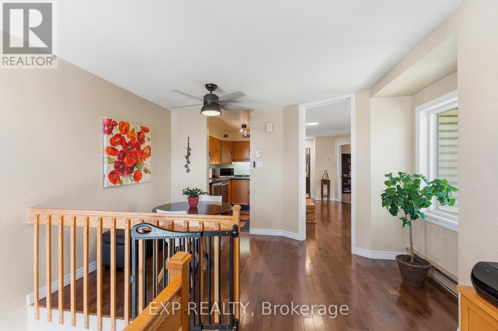 7 - 2 Stonebank Crescent, Ottawa, Ontario  K2H 9M1 - Photo 12 - X13253600