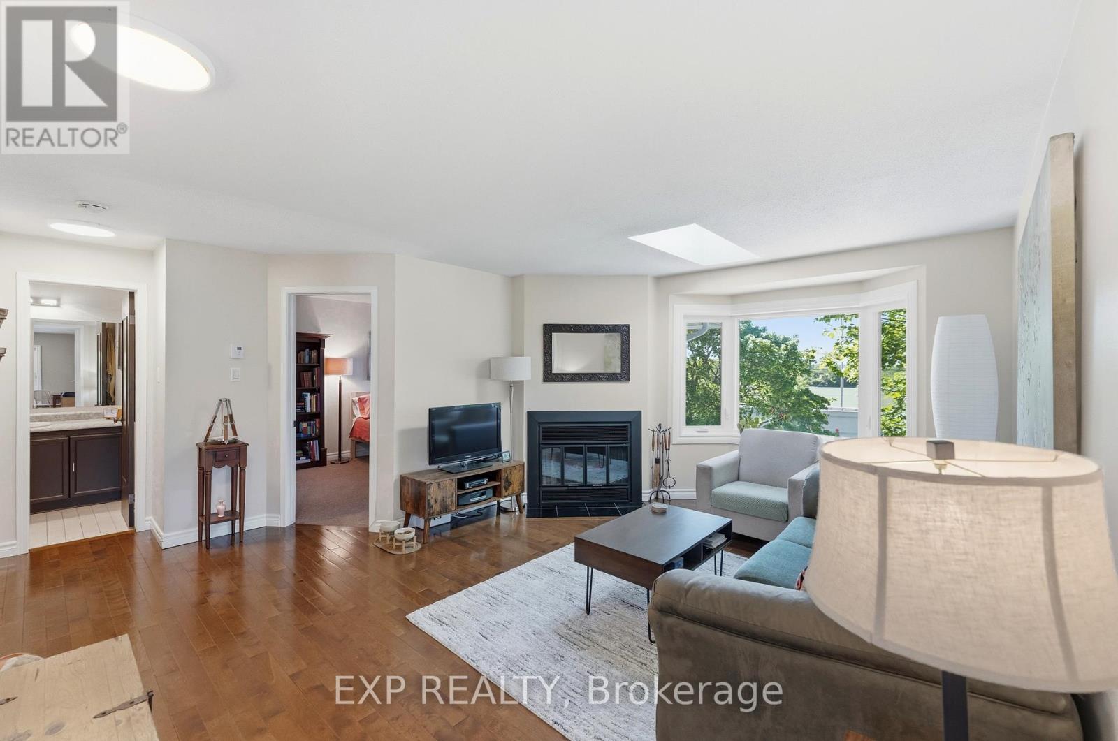 7 - 2 Stonebank Crescent, Ottawa, Ontario  K2H 9M1 - Photo 17 - X13253600