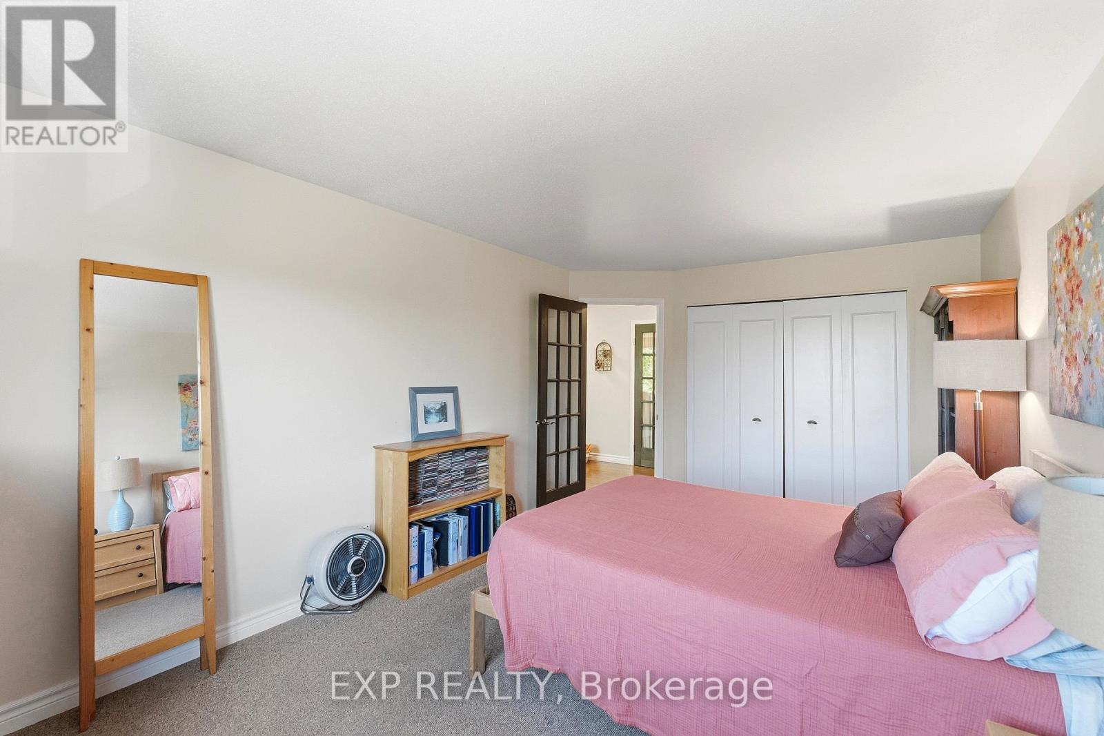 7 - 2 Stonebank Crescent, Ottawa, Ontario  K2H 9M1 - Photo 23 - X13253600