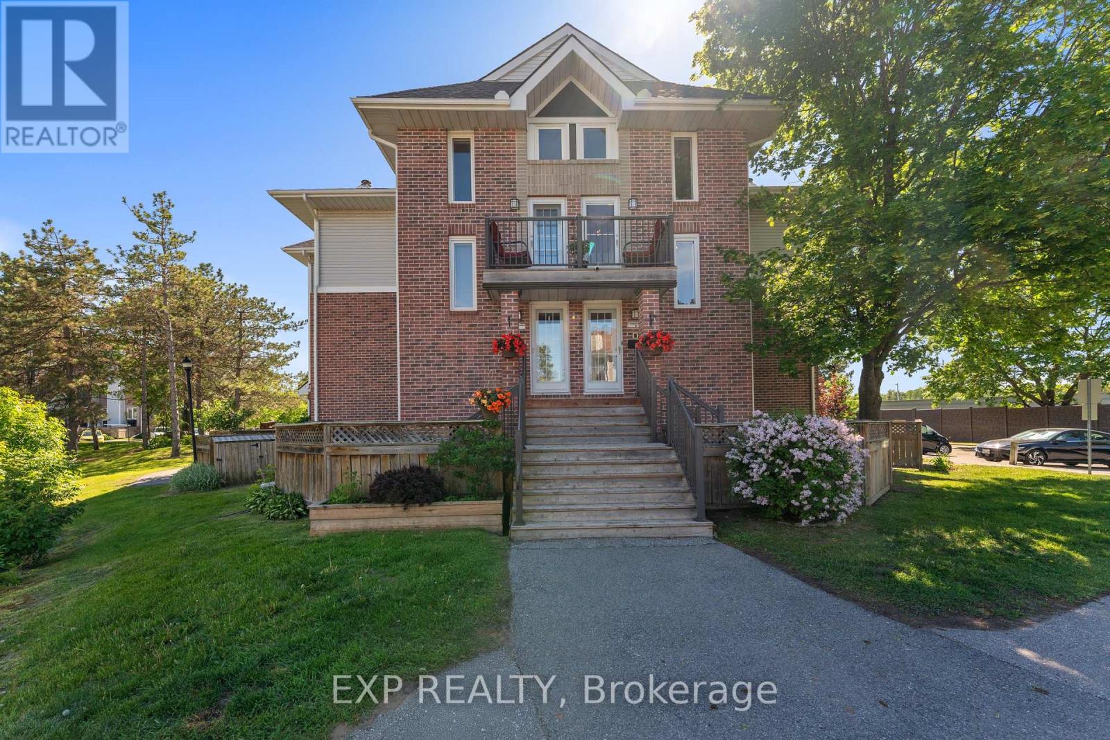 7 - 2 Stonebank Crescent, Ottawa, Ontario  K2H 9M1 - Photo 35 - X13253600
