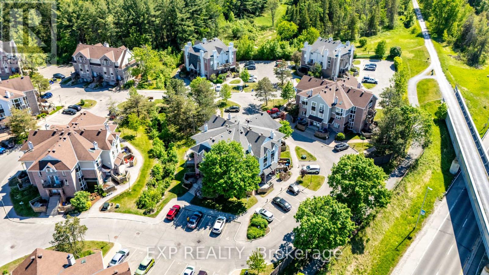 7 - 2 Stonebank Crescent, Ottawa, Ontario  K2H 9M1 - Photo 5 - X13253600