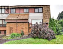 D - 11D WOODVALE GREEN W, Ottawa, Ontario