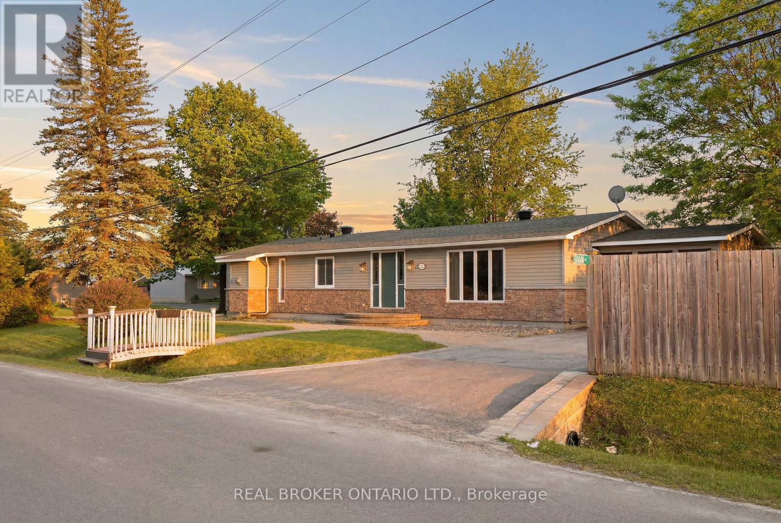 606 Lydia Street N, North Grenville, Ontario  K0G 1J0 - Photo 2 - X13417916