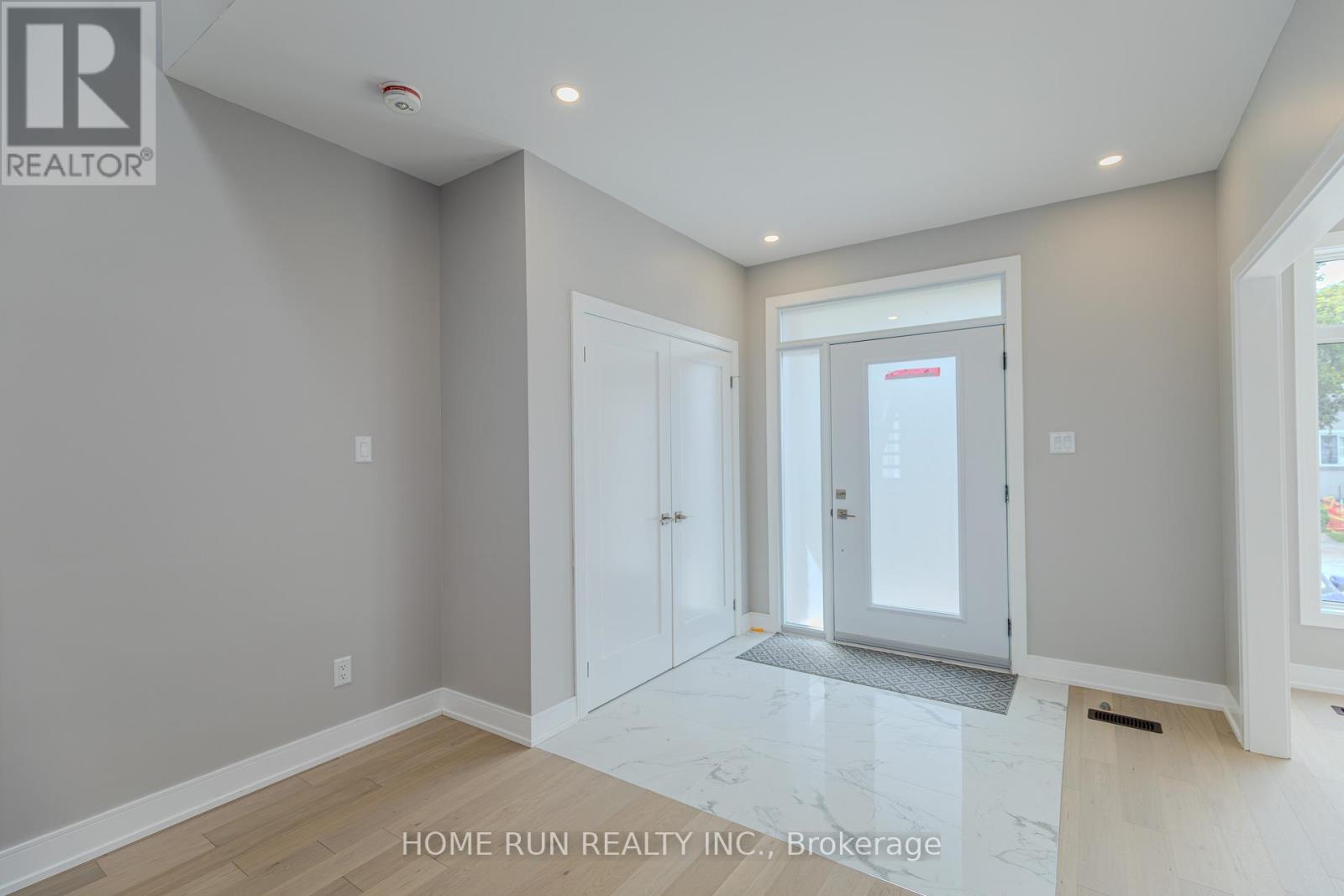 295 Dovercourt Avenue, Ottawa, Ontario  K1Z 7H4 - Photo 1 - X13418090