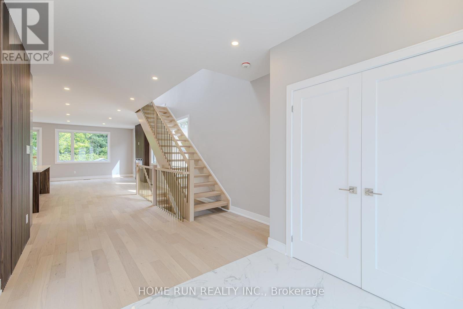 295 Dovercourt Avenue, Ottawa, Ontario  K1Z 7H4 - Photo 2 - X13418090