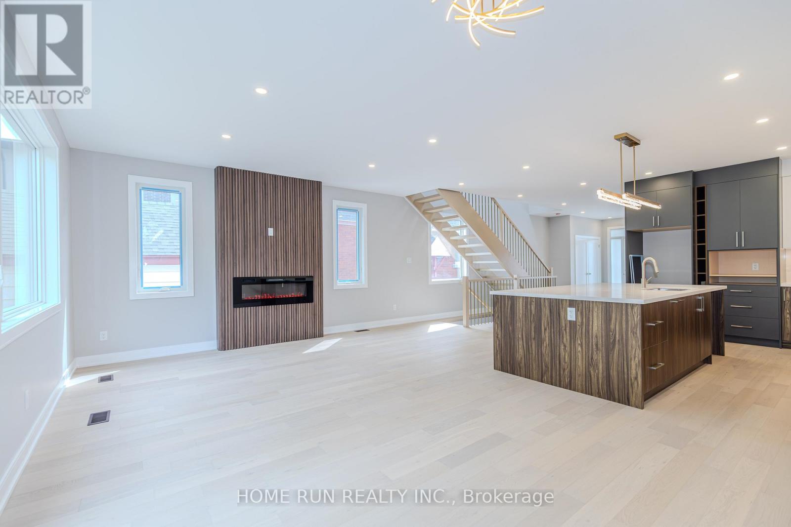 295 Dovercourt Avenue, Ottawa, Ontario  K1Z 7H4 - Photo 9 - X13418090