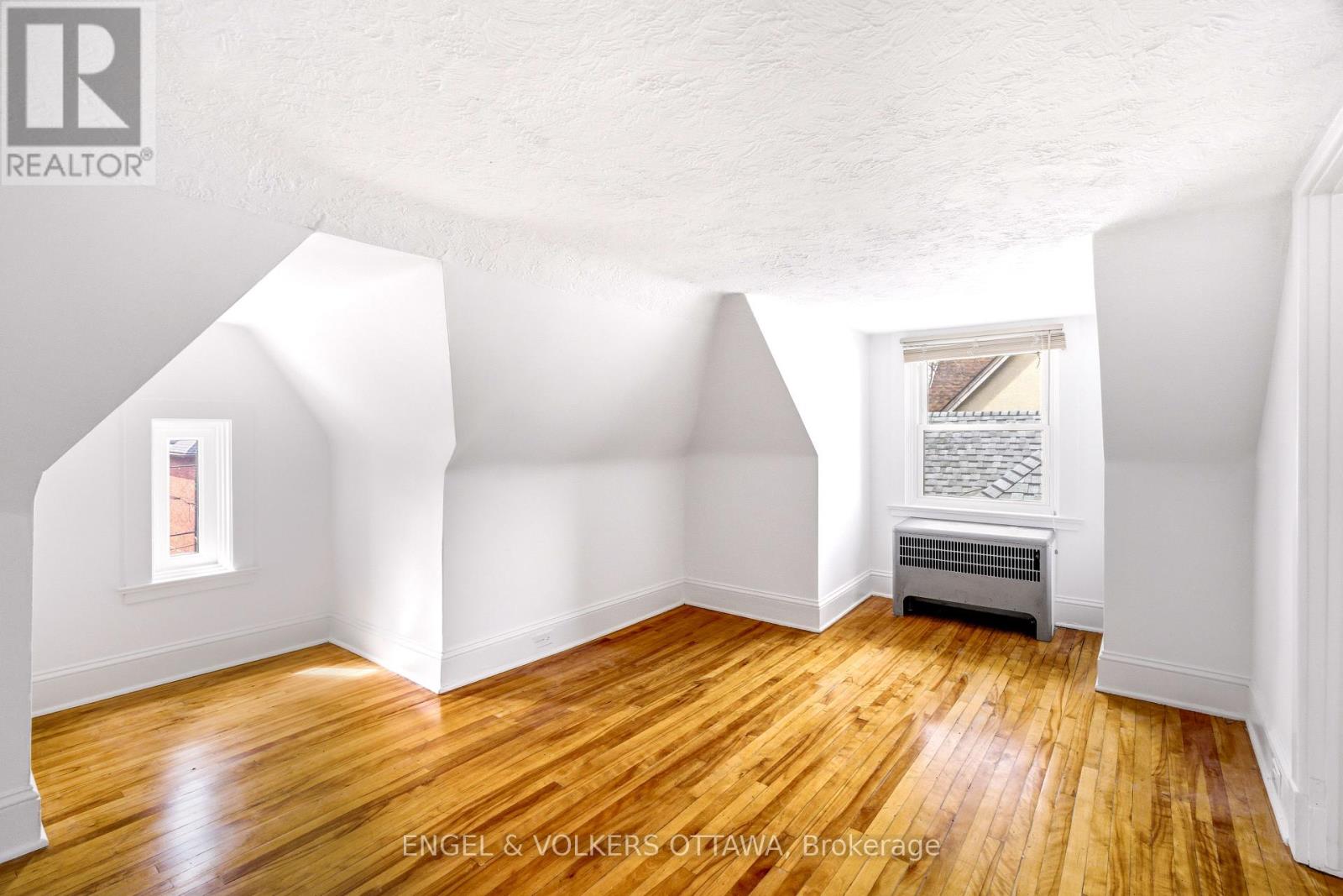 491 Mcleod Street, Ottawa, Ontario  K1R 5P7 - Photo 3 - X13418140