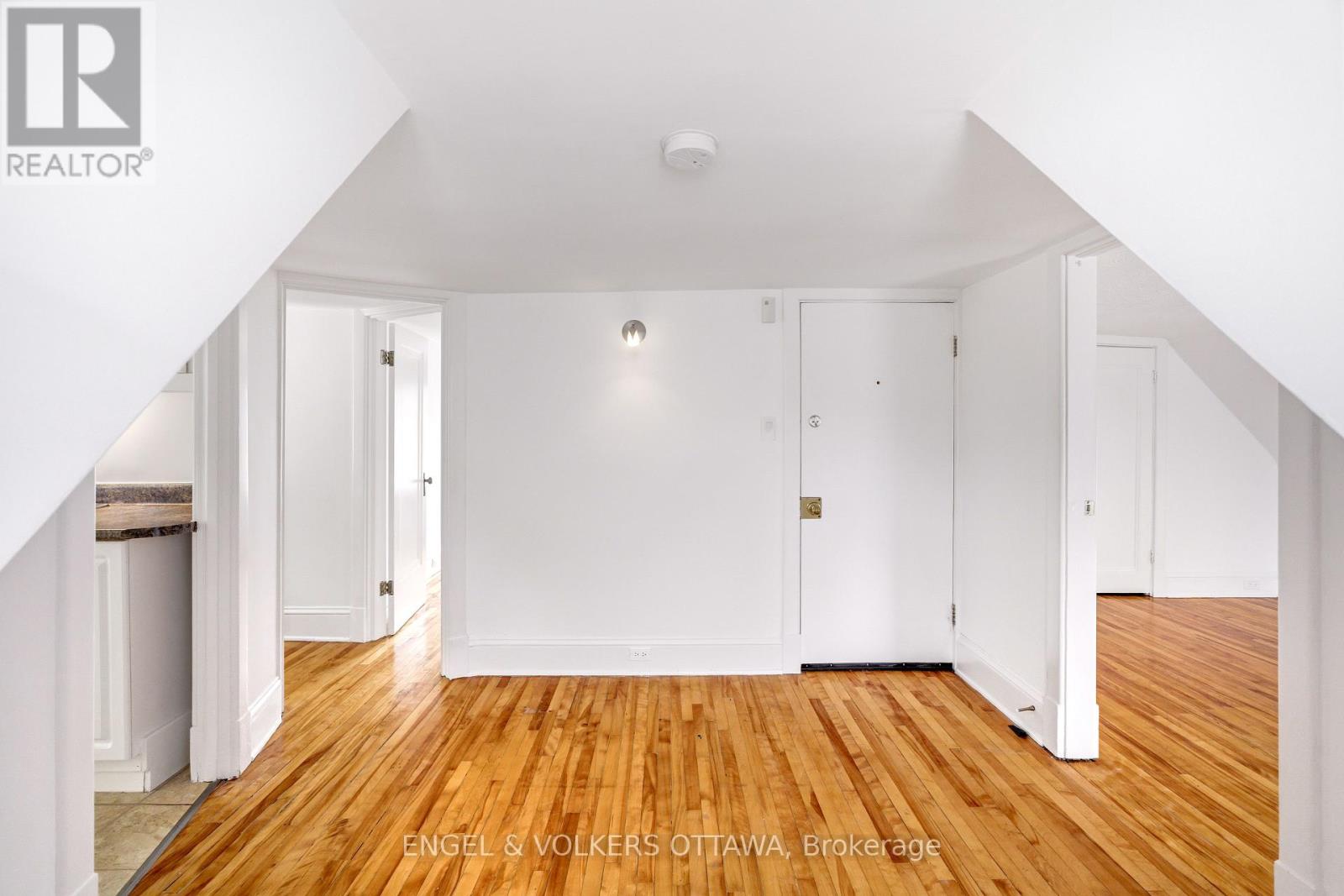 491 Mcleod Street, Ottawa, Ontario  K1R 5P7 - Photo 4 - X13418140